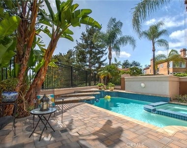 26325 Cannes - Photo Thumbnail 34