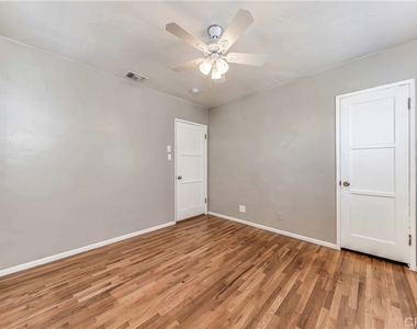17309 Elgar Avenue - Photo Thumbnail 12