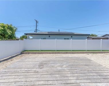 17309 Elgar Avenue - Photo Thumbnail 19