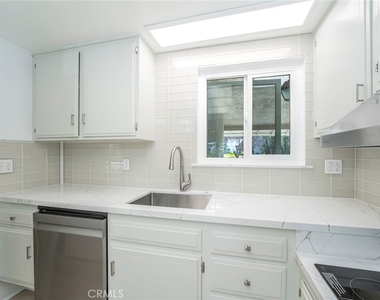 2293 Via Puerta - Photo Thumbnail 10