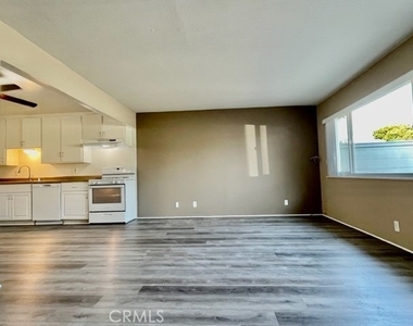 7732 Cypress - Photo Thumbnail 15