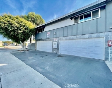 7732 Cypress - Photo Thumbnail 22