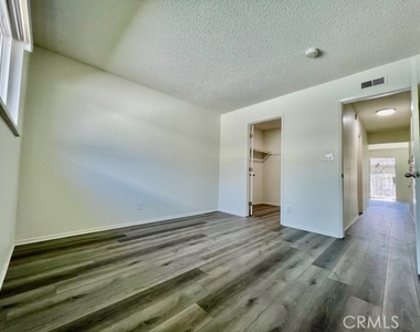 7722 Cypress - Photo Thumbnail 15