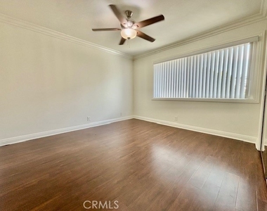 2558 Orange Avenue - Photo Thumbnail 29