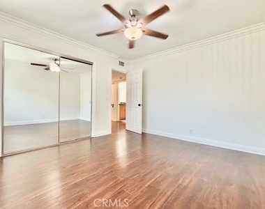 2558 Orange Avenue - Photo Thumbnail 30