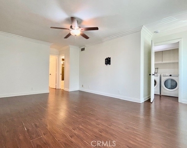 2558 Orange Avenue - Photo Thumbnail 33