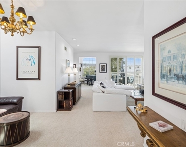 3541 Lilac Avenue - Photo Thumbnail 13