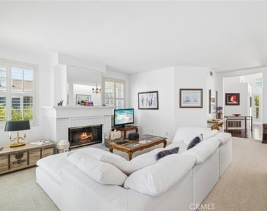 3541 Lilac Avenue - Photo Thumbnail 3