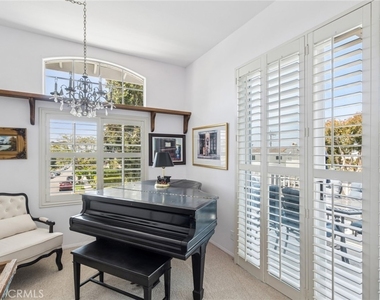 3541 Lilac Avenue - Photo Thumbnail 5