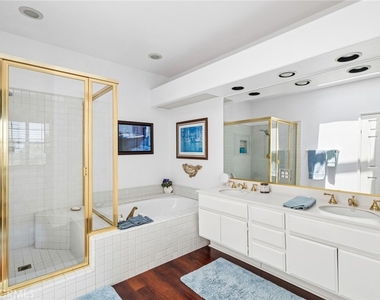 3541 Lilac Avenue - Photo Thumbnail 11