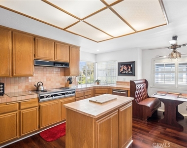 3541 Lilac Avenue - Photo Thumbnail 6