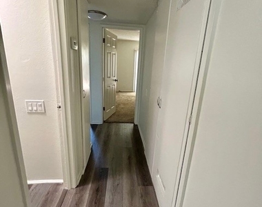 68460 Kings Road - Photo Thumbnail 12