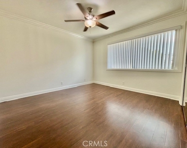 2558 Orange Avenue - Photo Thumbnail 29