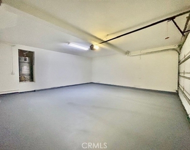 2558 Orange Avenue - Photo Thumbnail 25
