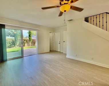 2558 Orange Avenue - Photo Thumbnail 20
