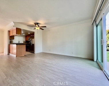 2558 Orange Avenue - Photo Thumbnail 23