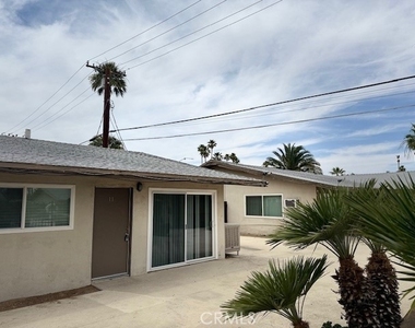 685 E Vista Chino - Photo Thumbnail 8