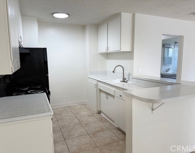 685 E Vista Chino - Photo Thumbnail 13