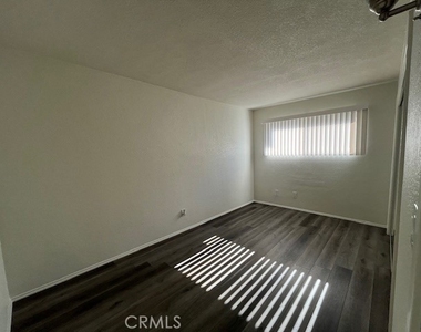 45421 Sunset Lane - Photo Thumbnail 17