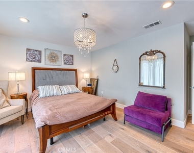 1800 Irvine - Photo Thumbnail 17