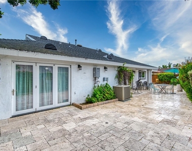 1800 Irvine - Photo Thumbnail 20