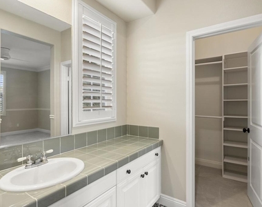 7625 Circulo Sequoia - Photo Thumbnail 38