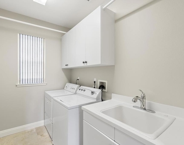7625 Circulo Sequoia - Photo Thumbnail 23