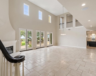7625 Circulo Sequoia - Photo Thumbnail 10
