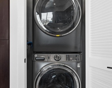 1223 Stonemark Place - Photo Thumbnail 7