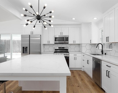 6265 Lake Alamor Avenue - Photo Thumbnail 1