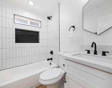 6265 Lake Alamor Avenue - Photo Thumbnail 14