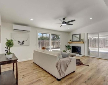 6265 Lake Alamor Avenue - Photo Thumbnail 5