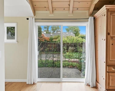 20 Kent Place - Photo Thumbnail 42