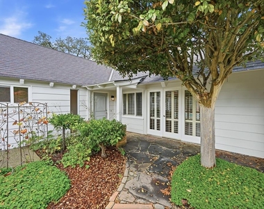 20 Kent Place - Photo Thumbnail 5