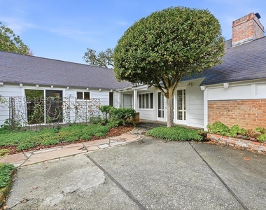 20 Kent Place - Photo Thumbnail 10