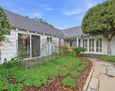 20 Kent Place - Photo Thumbnail 11