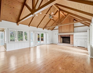20 Kent Place - Photo Thumbnail 12