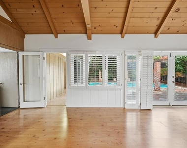 20 Kent Place - Photo Thumbnail 26