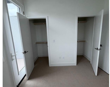 1753 Capulet Drive - Photo Thumbnail 11