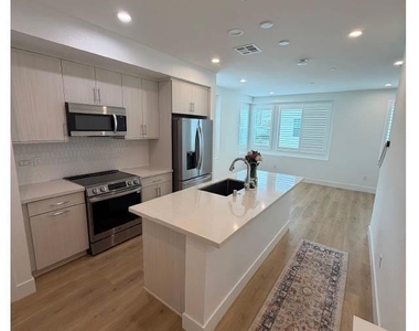 1753 Capulet Drive - Photo Thumbnail 2