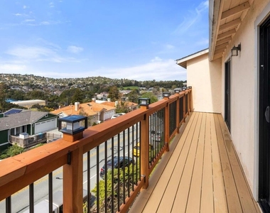 70 Adam Court - Photo Thumbnail 12
