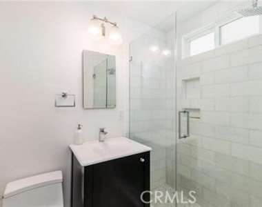 577 Ramona - Photo Thumbnail 21