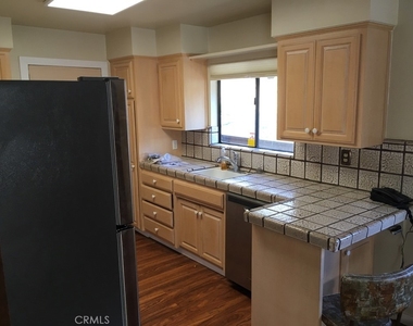 3690 Tulare Street - Photo Thumbnail 4