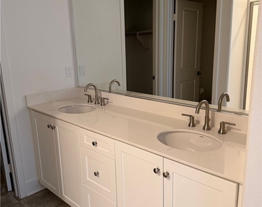 3930 Lavine Way - Photo Thumbnail 11