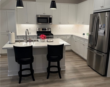 3930 Lavine Way - Photo Thumbnail 5