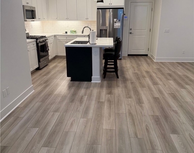 3930 Lavine Way - Photo Thumbnail 3