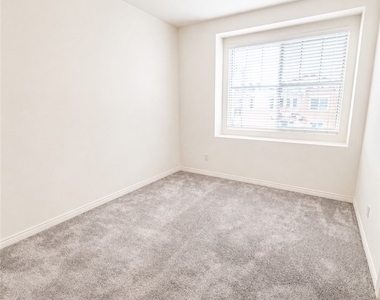 16570 Wyndham - Photo Thumbnail 10