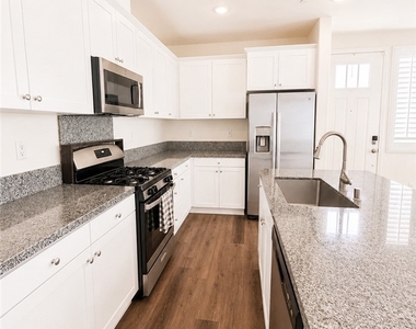 16570 Wyndham - Photo Thumbnail 5