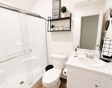 16570 Wyndham - Photo Thumbnail 15