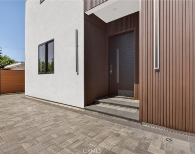 7605 Greg Avenue - Photo Thumbnail 1